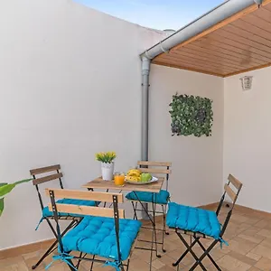 Home2book Charming Attic Center, Terrace Apartamento